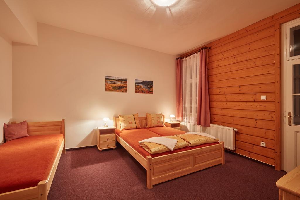 Penzion Flora Janské Lázně Esterno foto